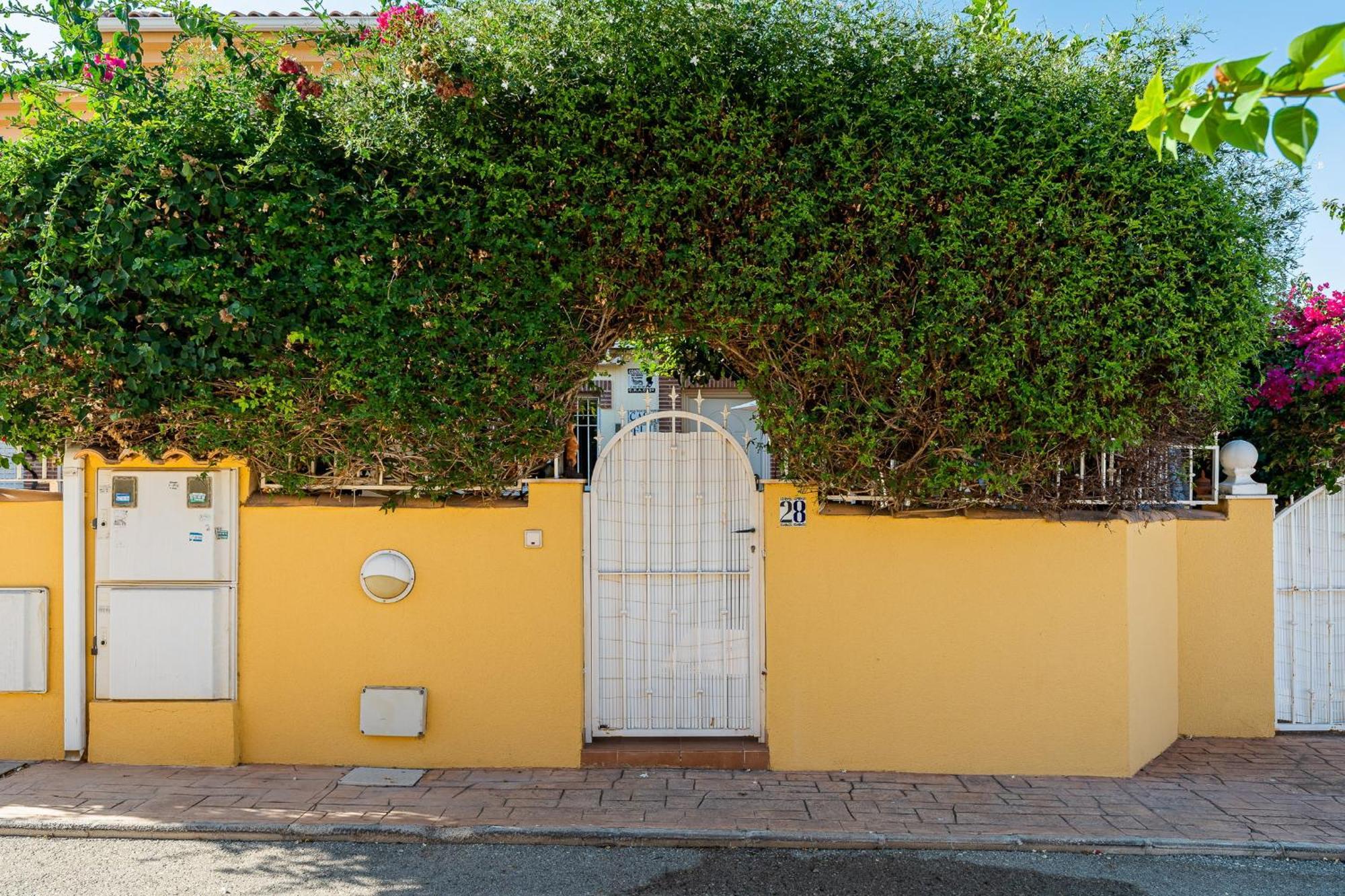 Garden Sweets Chalet Orihuela Exterior photo